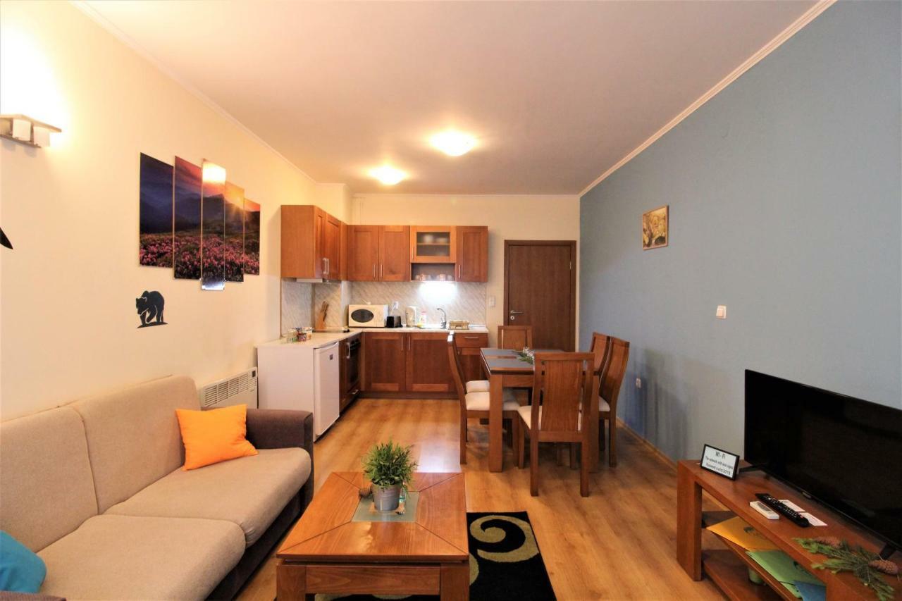 Pine Tree Apartment 3 - B3 Банско Экстерьер фото