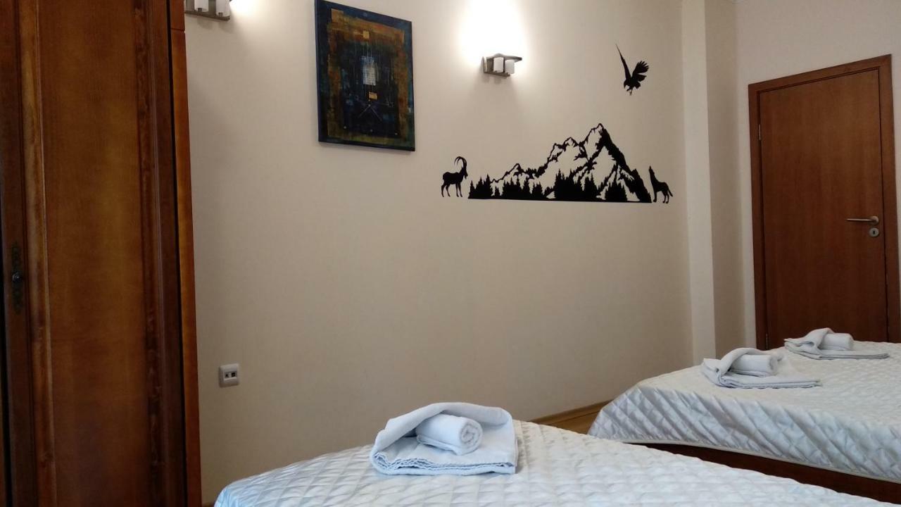 Pine Tree Apartment 3 - B3 Банско Экстерьер фото